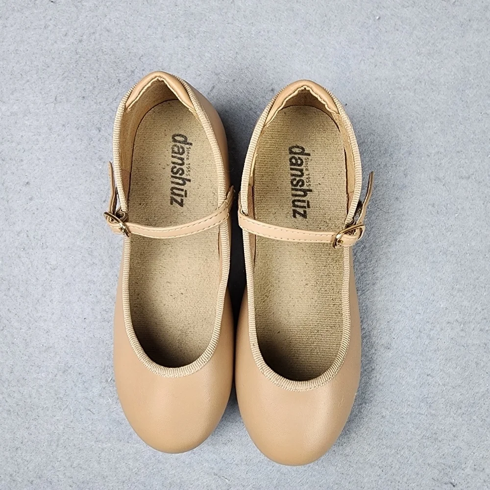 Danshuz Tap Shoes Girls 1.5 Tan Star Tone Taps Adjustable Strap
